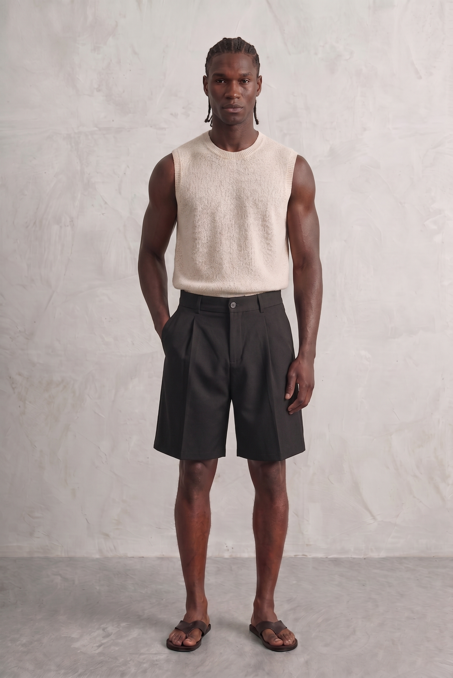 Short homme Noir à pinces – Coupe élégante et confortable