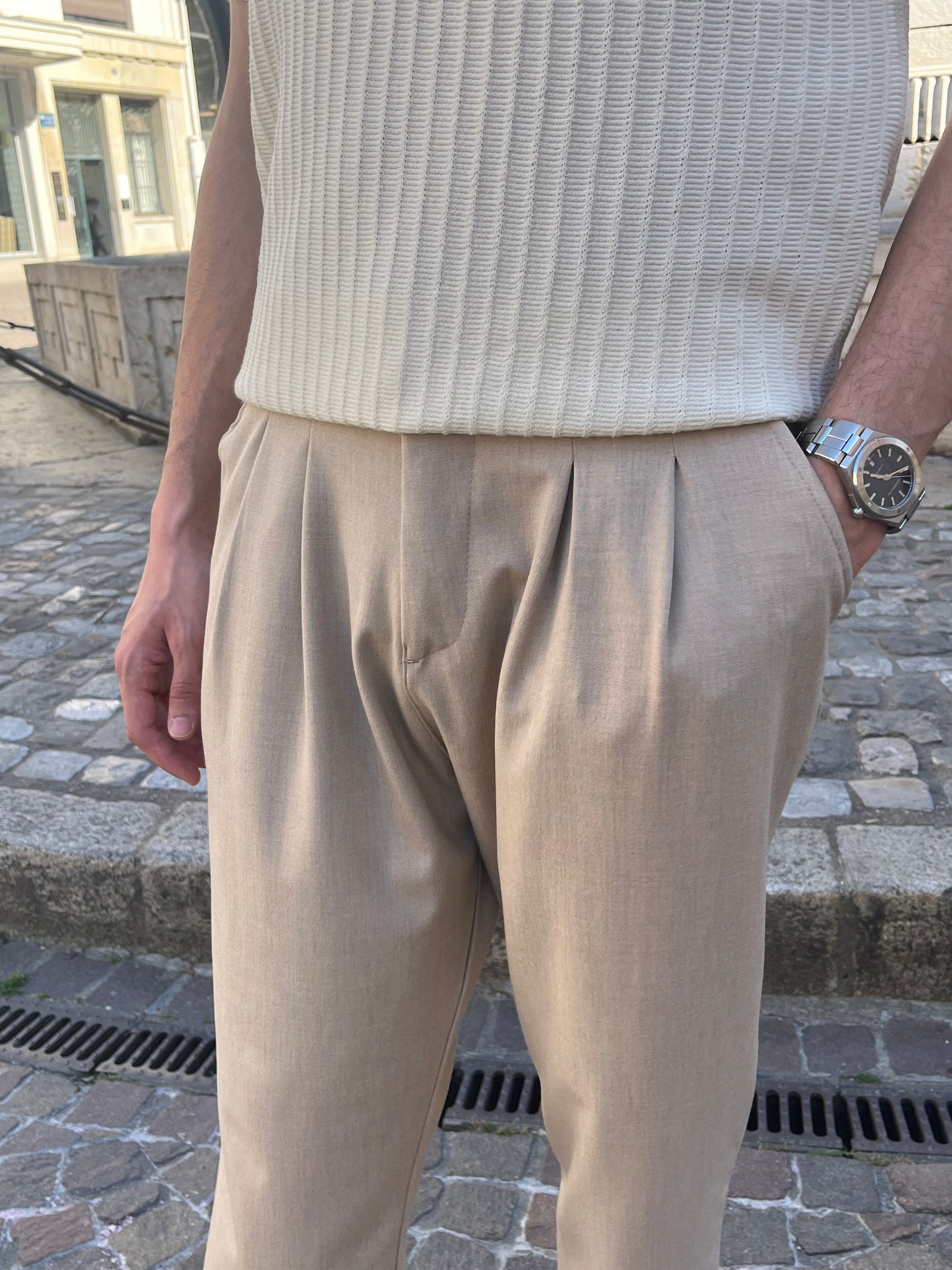 Pantalon à Pinces Relax – Beige Sable Menzo