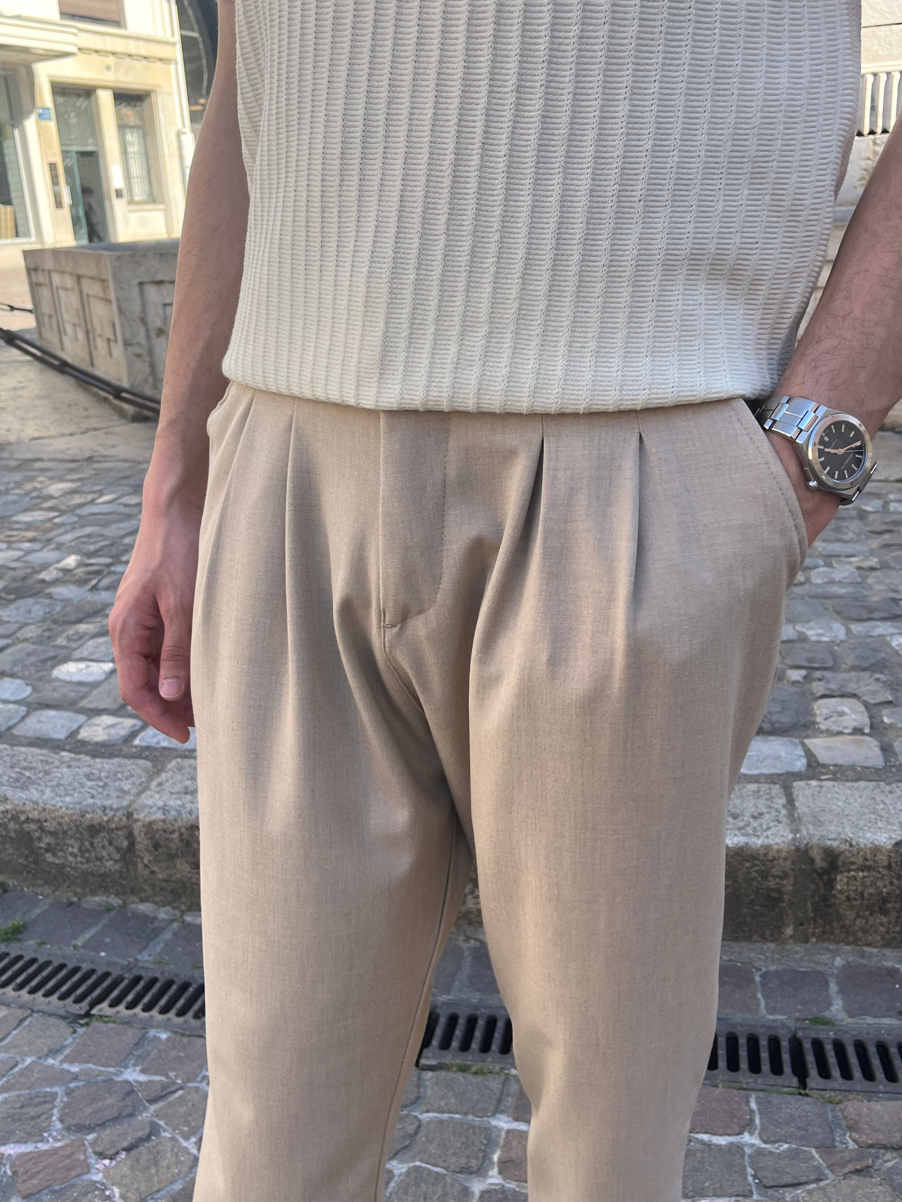 Pantalon à Pinces Relax – Beige Sable Menzo