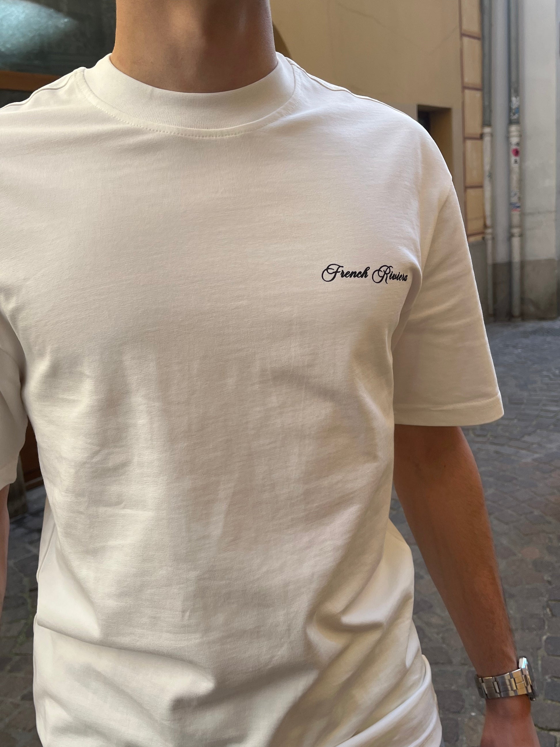 T-Shirt Graphique "Riviera Drive" – Écru Menzo