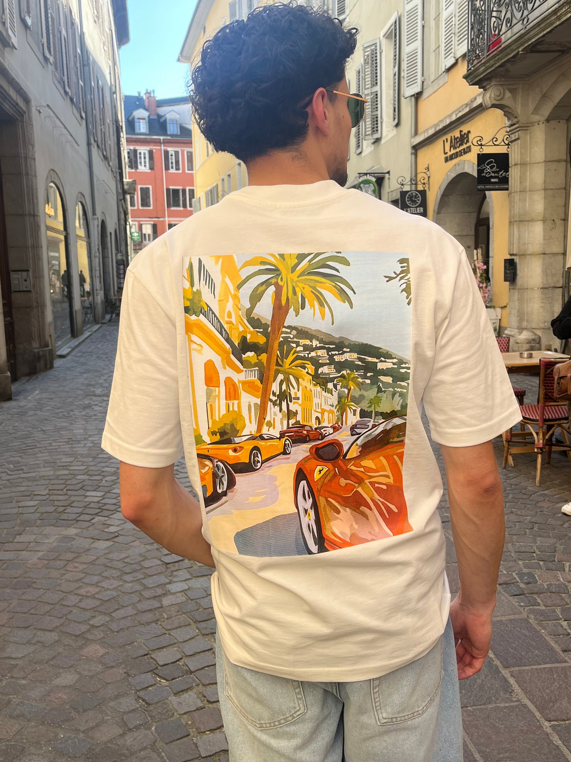 T-Shirt Graphique "Riviera Drive" – Écru Menzo