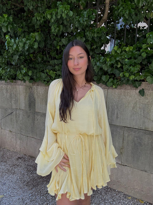 Robe courte décolletée - jaune pâle Menzo