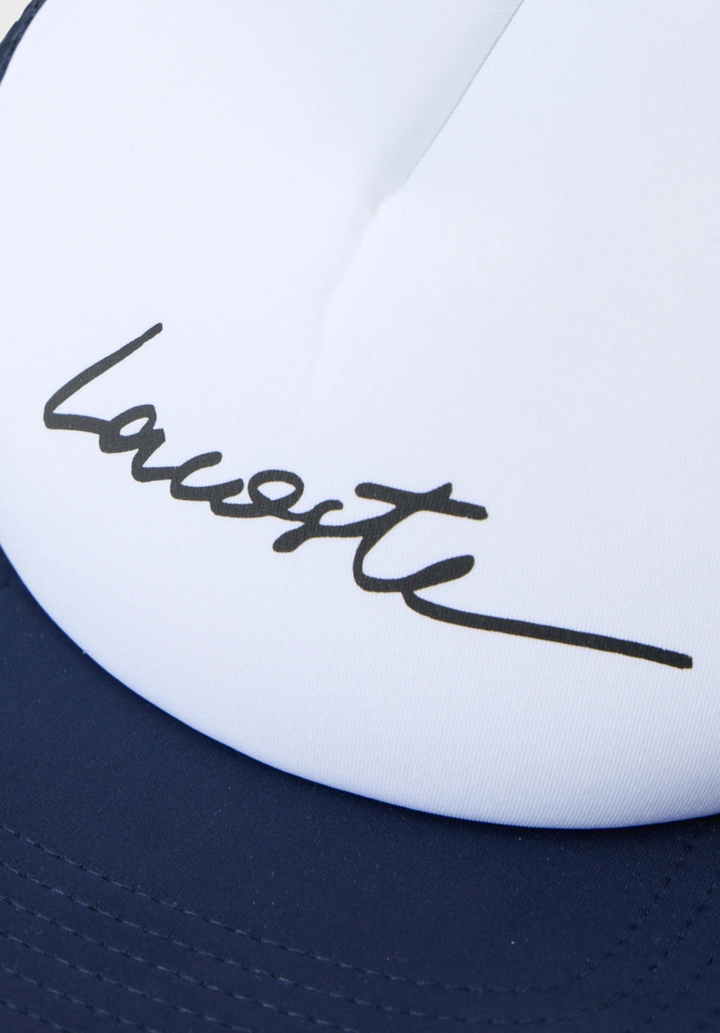 Casquette Trucker Lacoste Bleu Marine & Blanc – Style Urbain Respirant