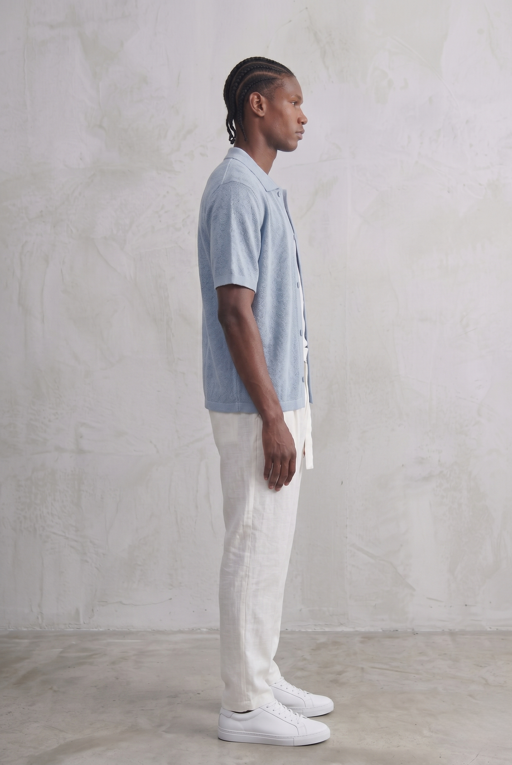 Polo boutonné en maille légère – Bleu Ciel
