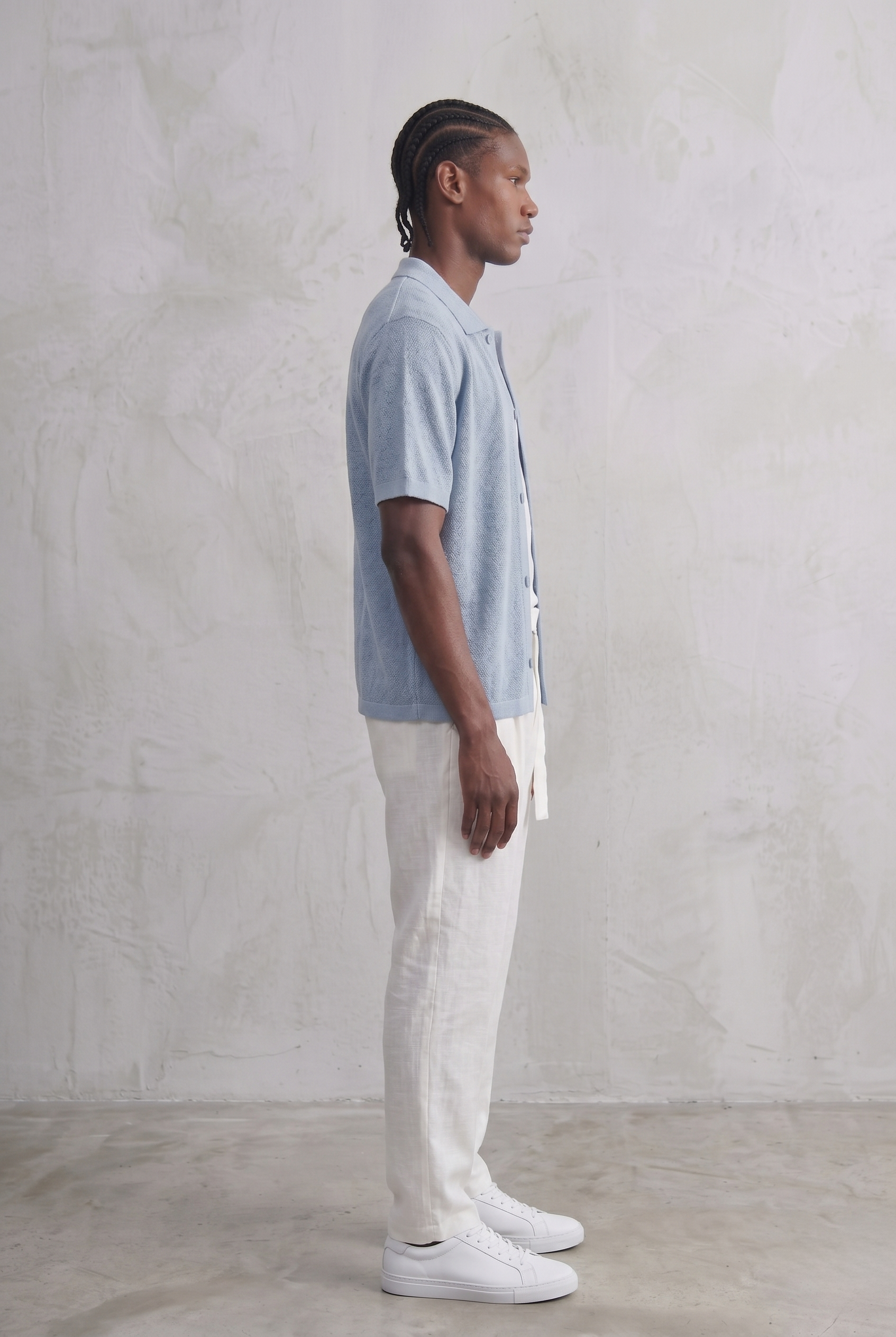 Polo boutonné en maille légère – Bleu Ciel