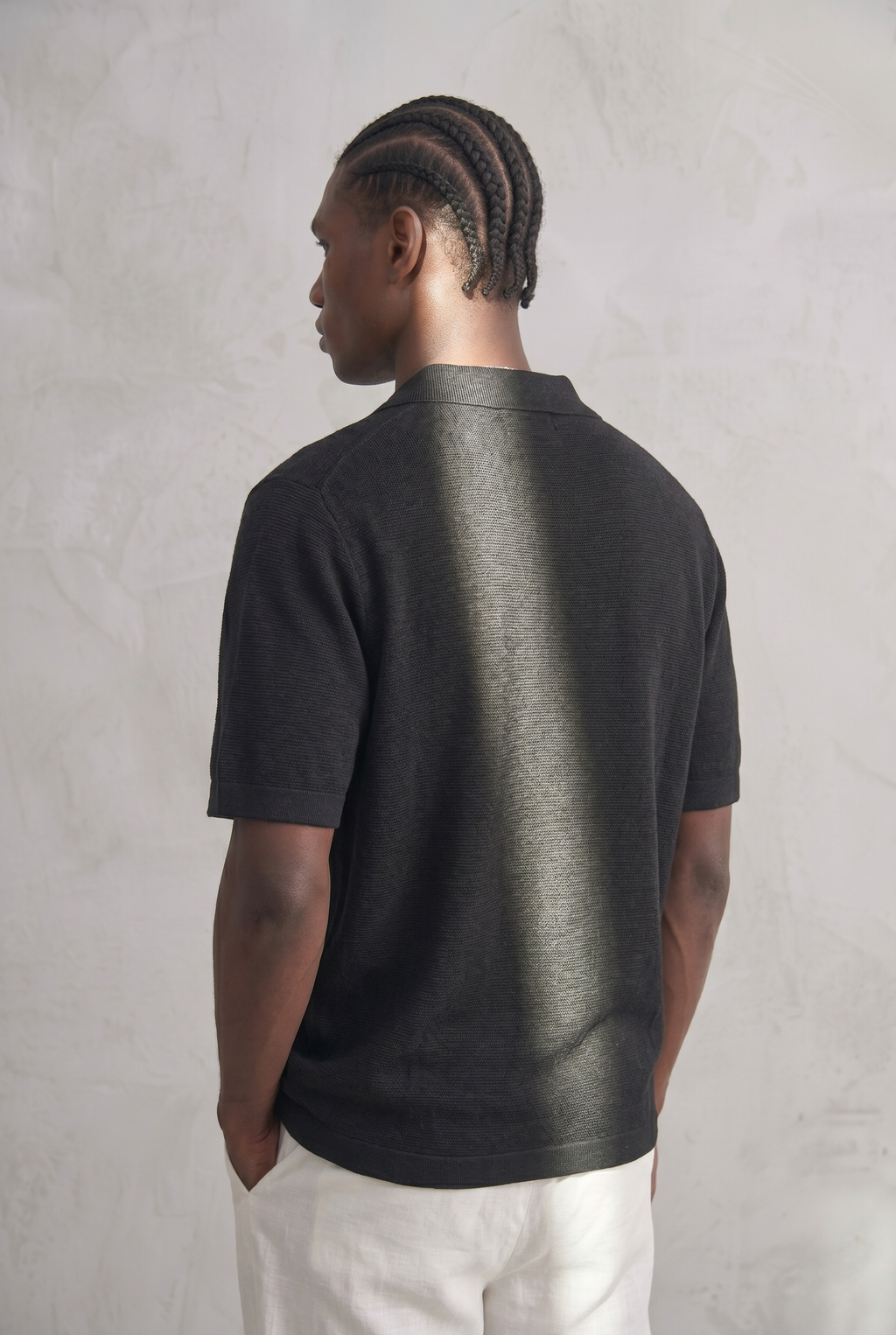 Polo boutonné en maille légère – Noir