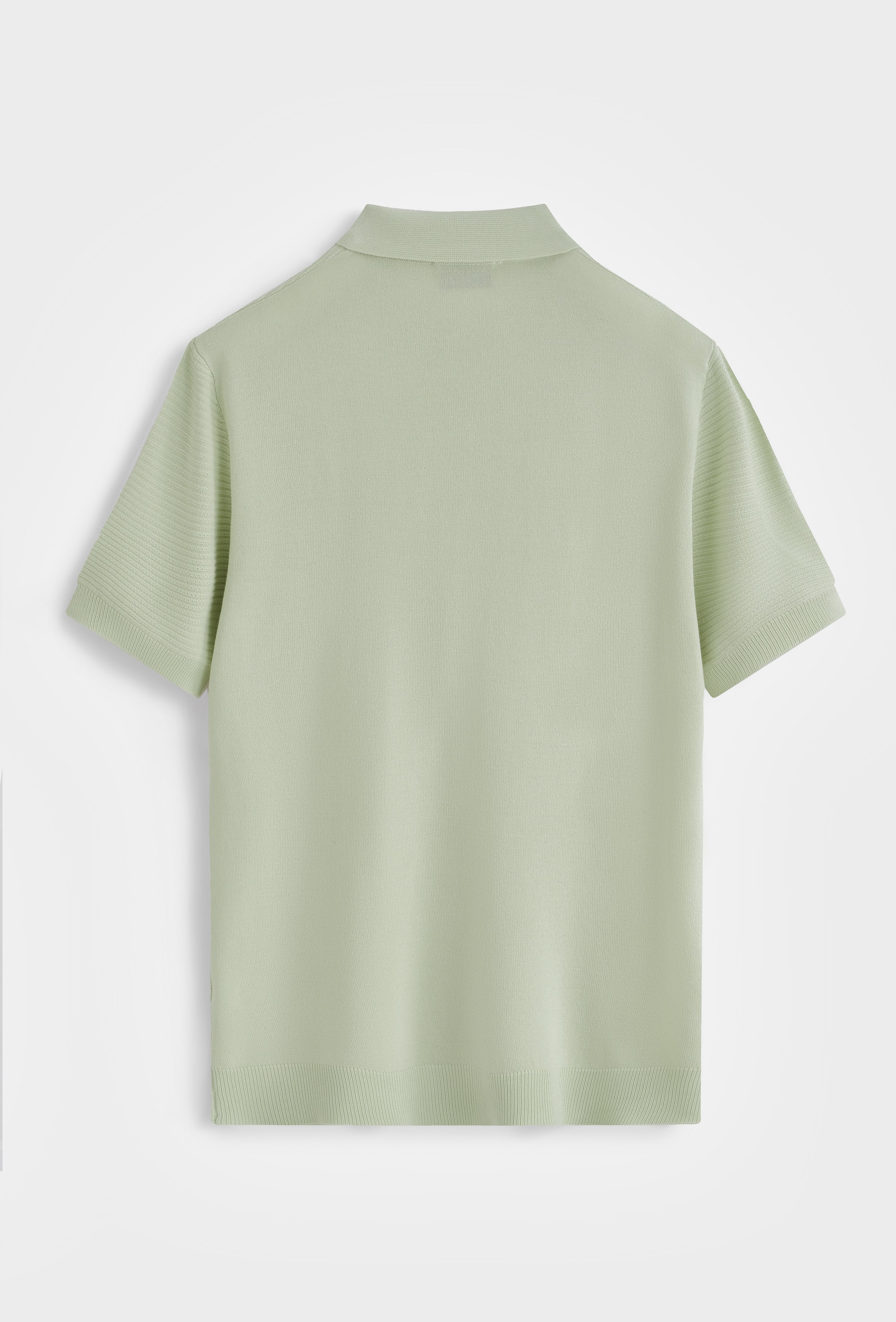 Polo Maille Texturée Homme – Élégant et Respirant
Description Shopify