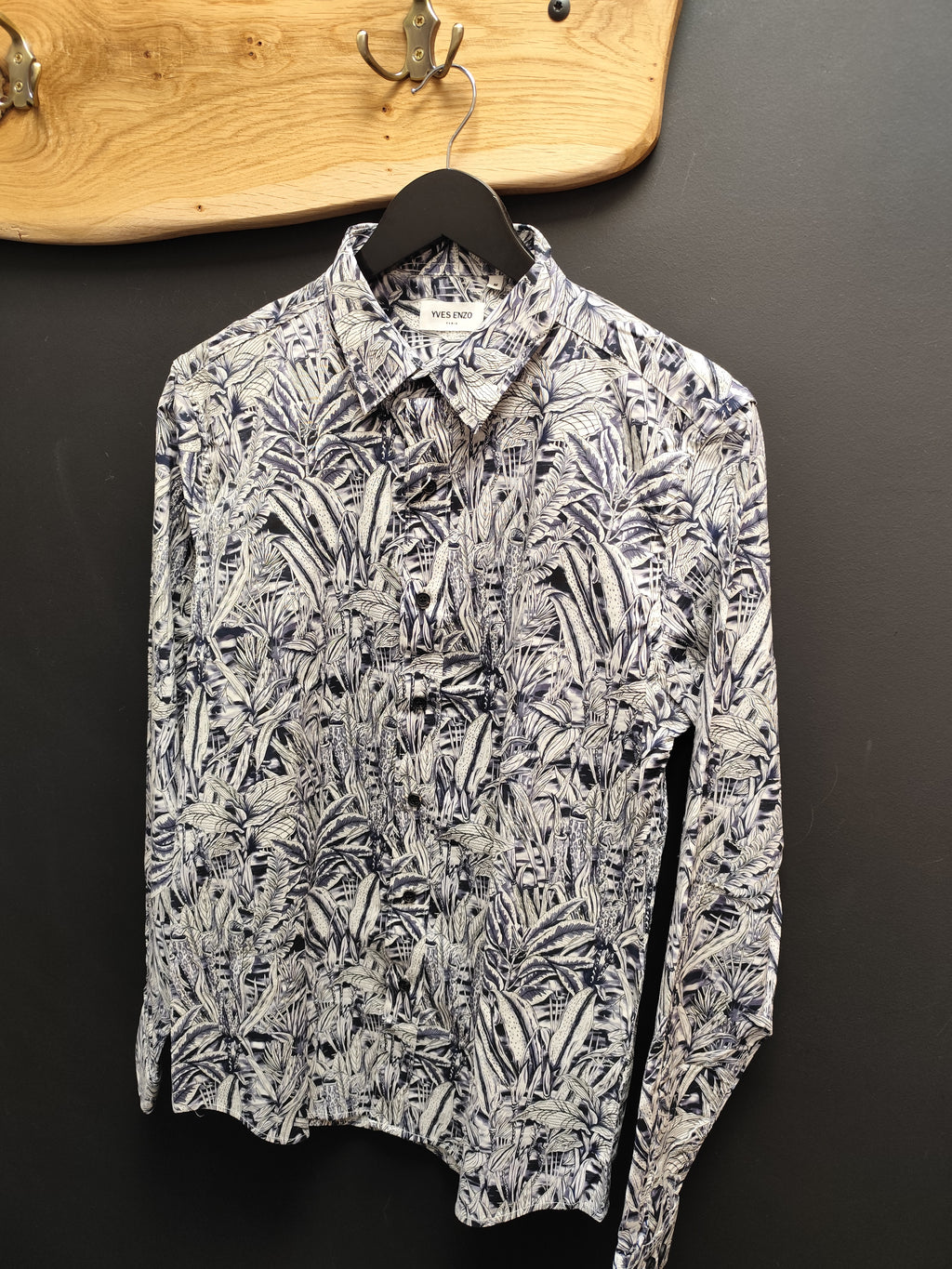 Chemise bleu motif